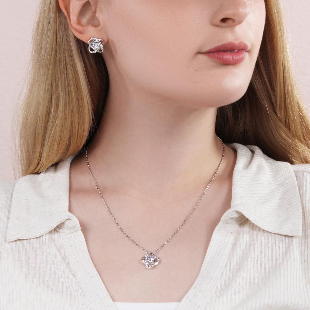 LOVE KNOT NECKLACE SET