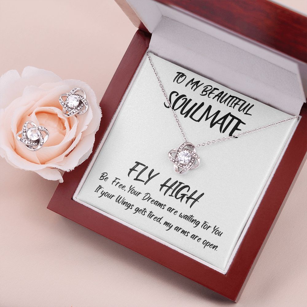 LOVE KNOT NECKLACE SET