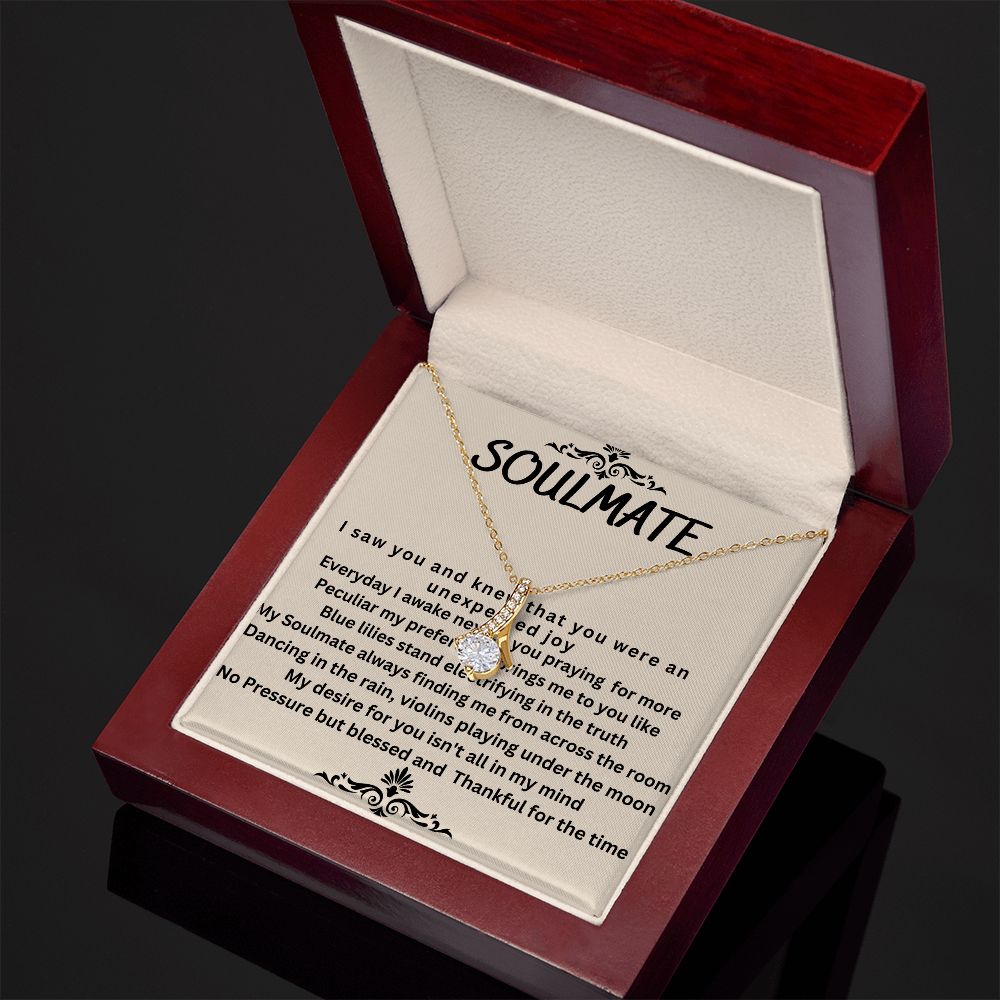 Alluring Beauty necklace